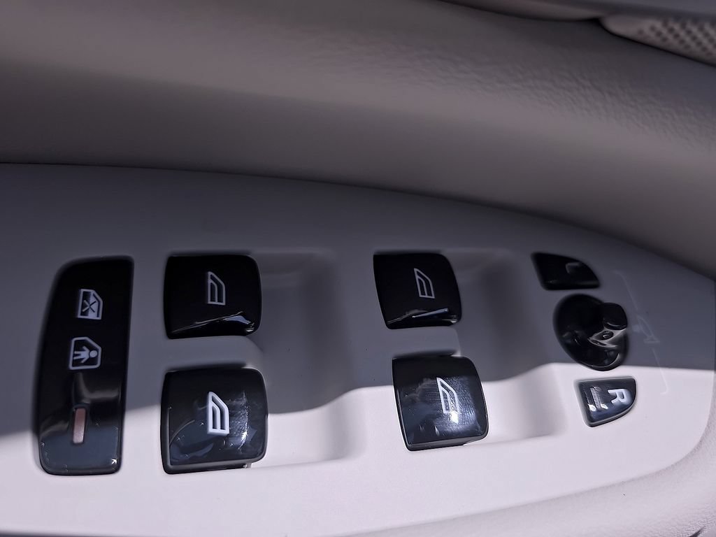 New 2026 Volvo XC90 B6 Ultra AWD/4WD image 40