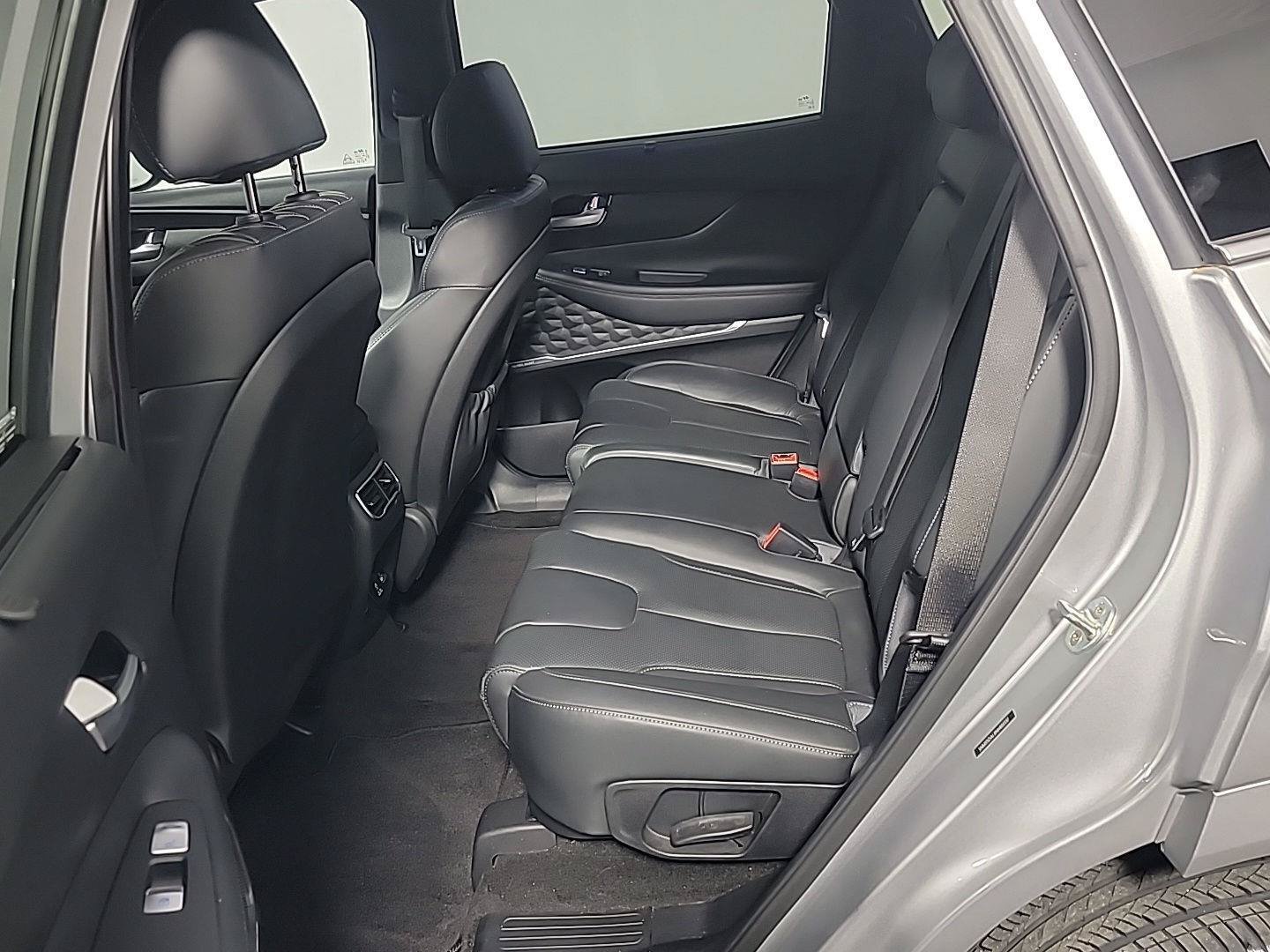 Used 2022 Hyundai Santa Fe Calligraphy AWD/4WD image 19