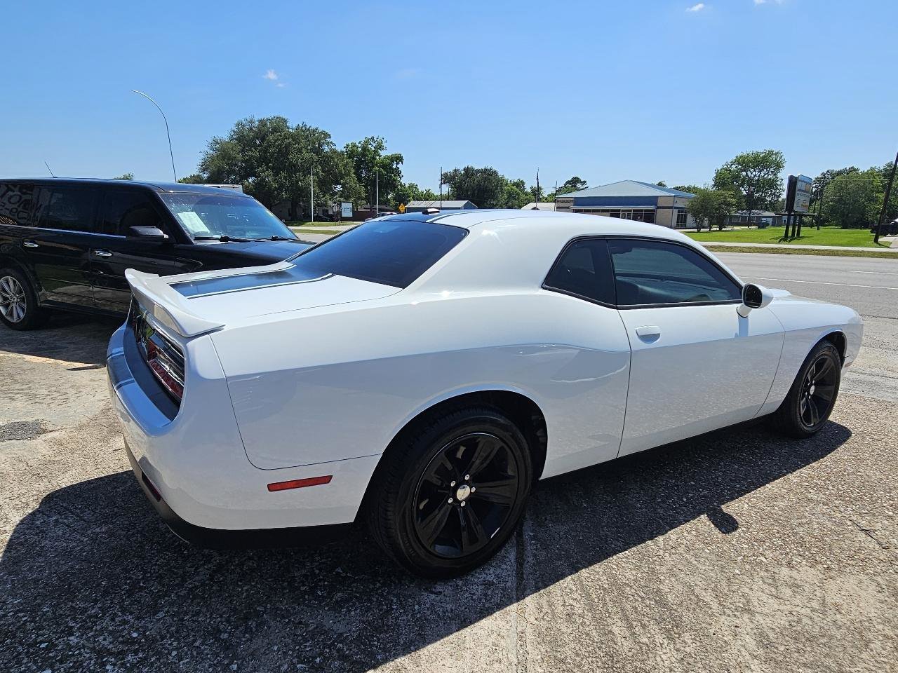 Used 2018 Dodge Challenger SXT RWD image 12