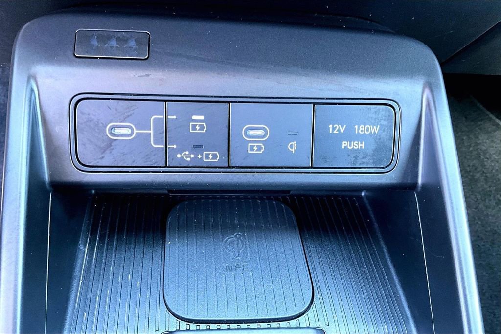 Used 2024 Hyundai Kona Limited image 36