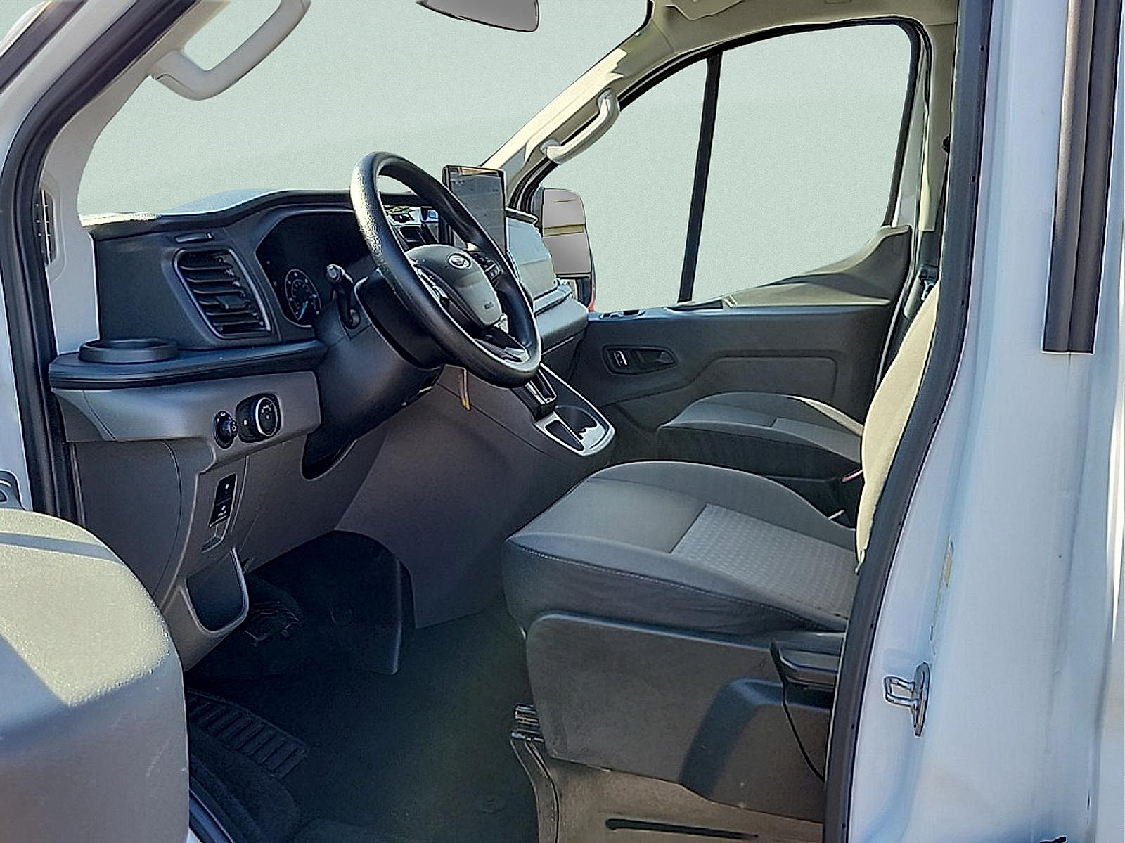 Used 2024 Ford Transit 350 XLT RWD image 12
