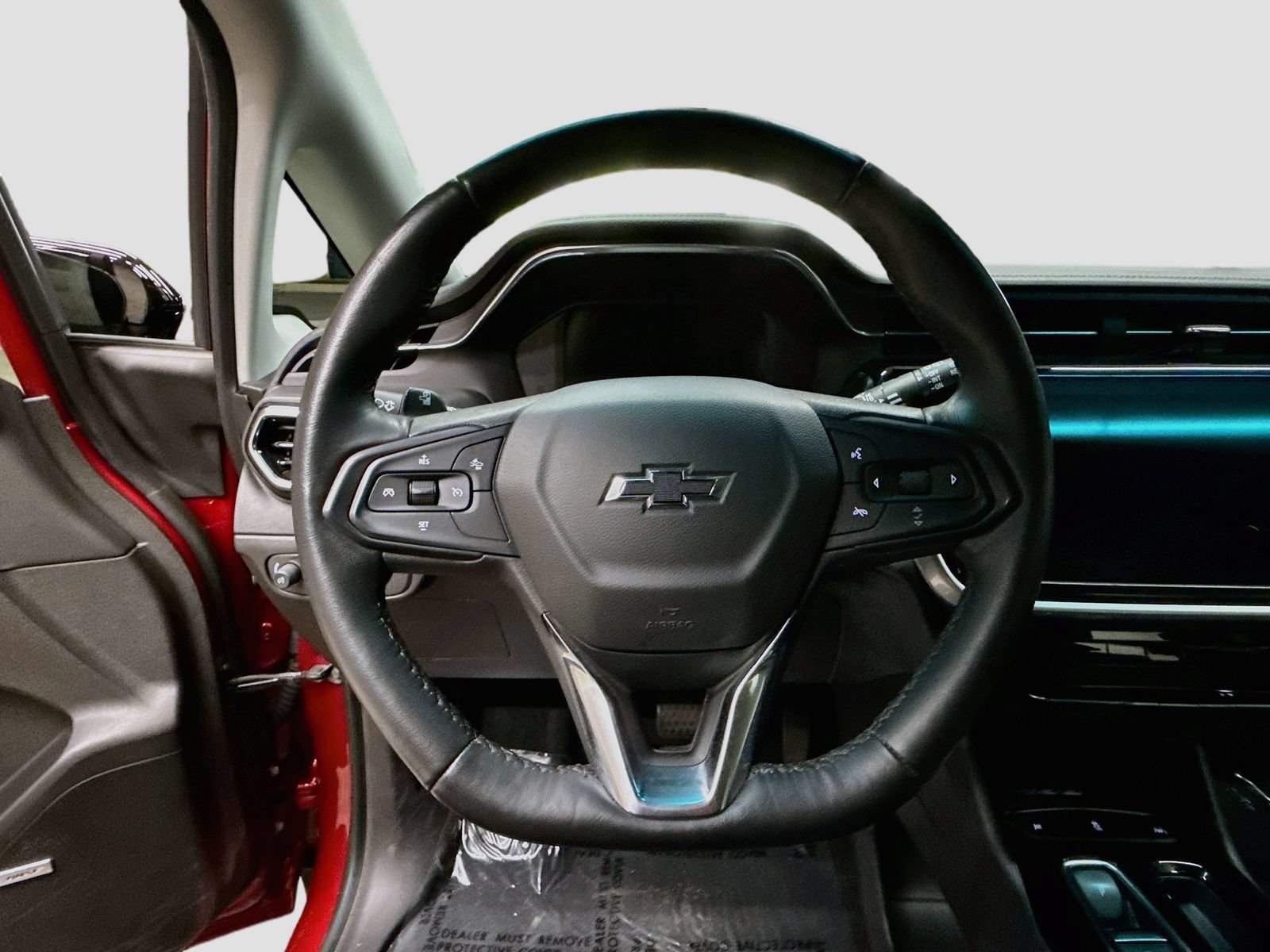 Used 2023 Chevrolet Bolt LT w/ Infotainment Package FWD image 14