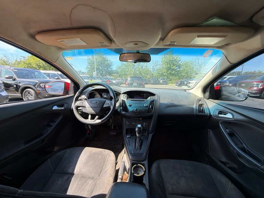 Used 2016 Ford Focus SE FWD image 5