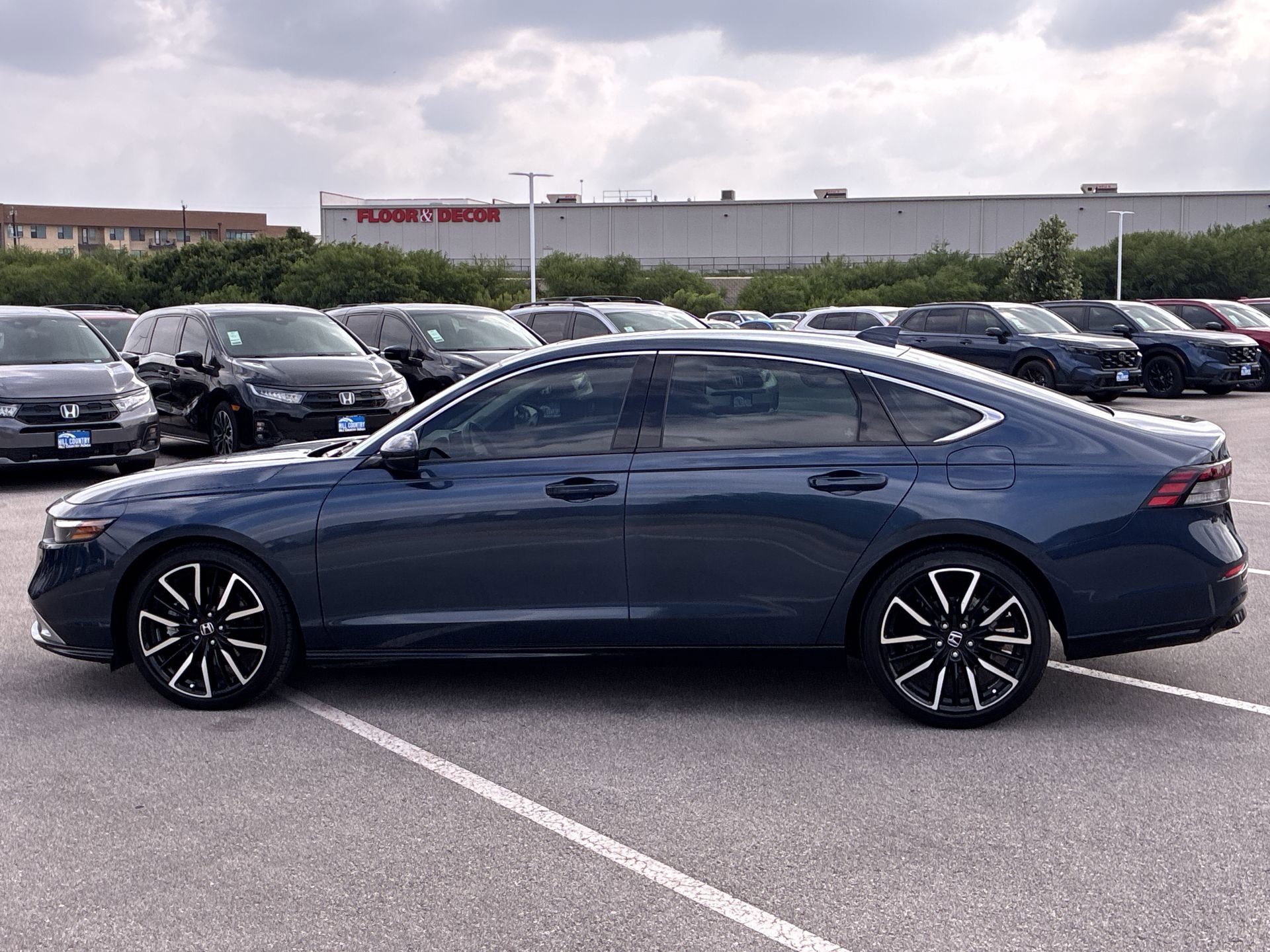 Certified 2024 Honda Accord Touring image 3