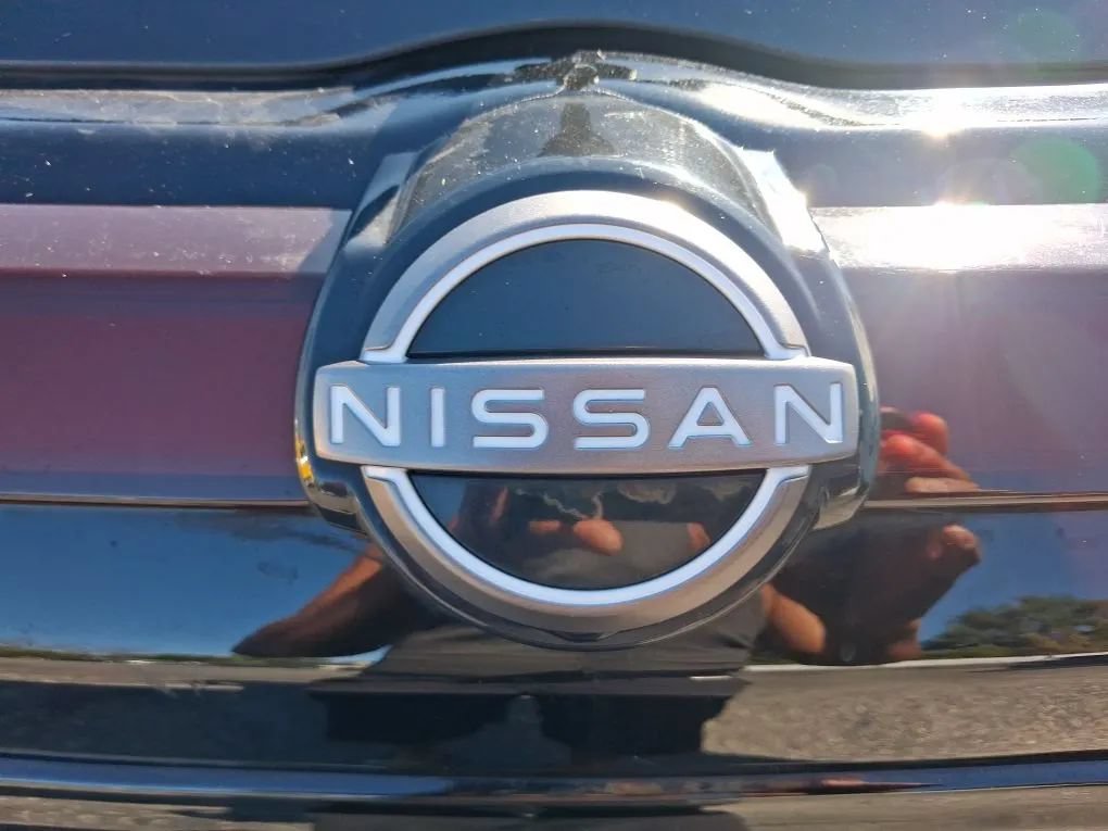 Used 2024 Nissan Kicks S FWD image 12