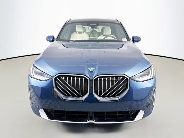 Used 2025 BMW X3 xDrive30i w/ Premium Package image 2