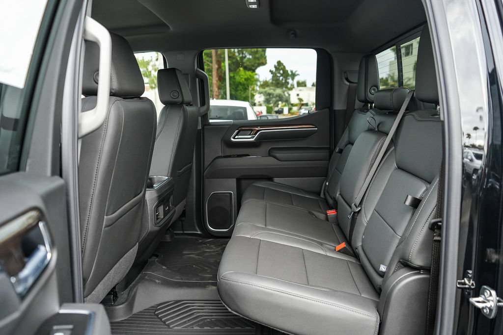 New 2026 Chevrolet Silverado 1500 RST w/ Safety Package AWD/4WD image 18