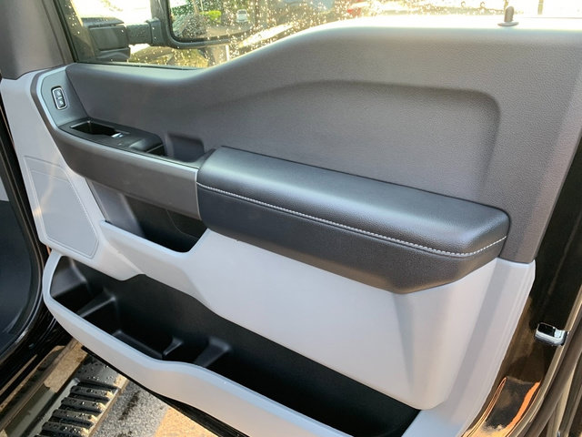 Used 2025 Ford F350 XL w/ STX Appearance Package AWD/4WD image 14