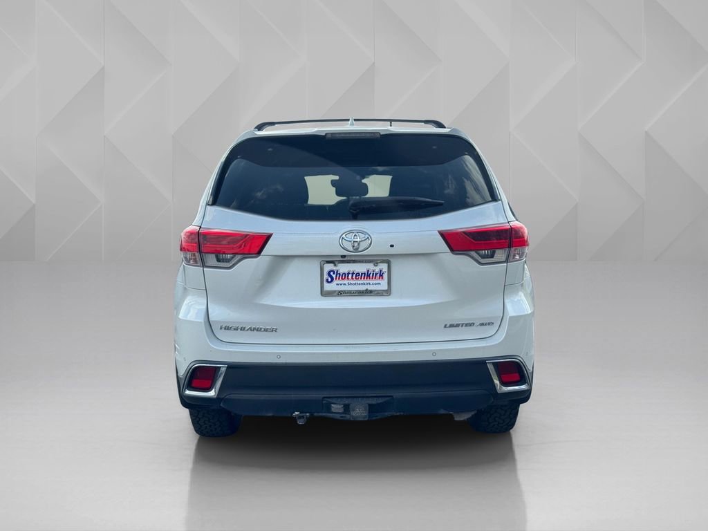 Used 2019 Toyota Highlander Limited Platinum image 6