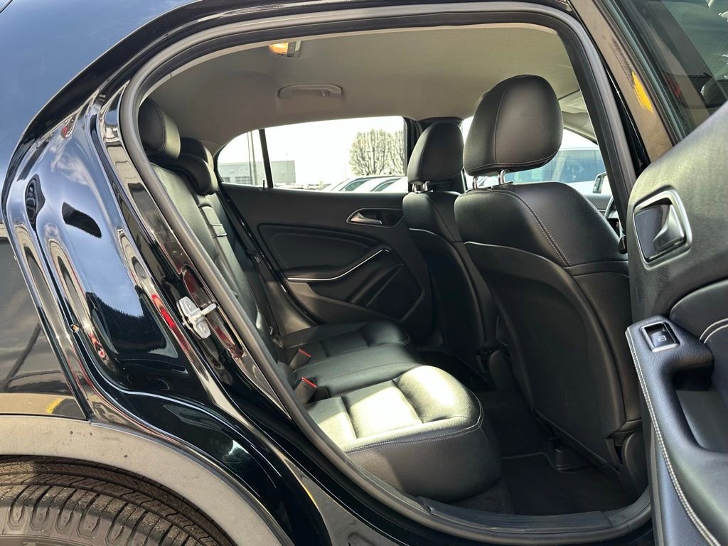 Used 2015 Mercedes-Benz GLA 250 image 26