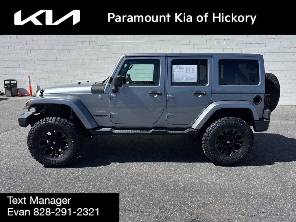 Used 2013 Jeep Wrangler Unlimited Sahara w/ Dual Top Group image 4