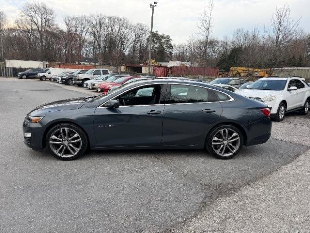 Used 2021 Chevrolet Malibu LT image 2