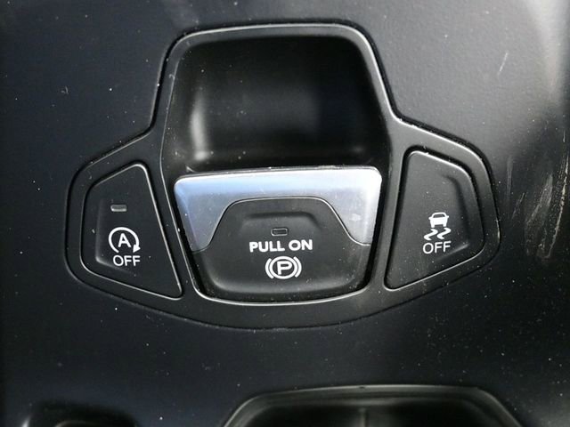 Used 2023 Jeep Renegade Latitude image 27