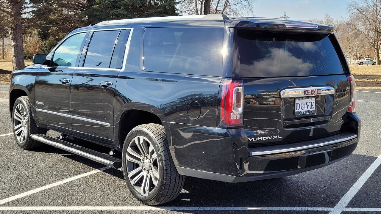 Used 2019 GMC Yukon XL Denali image 4