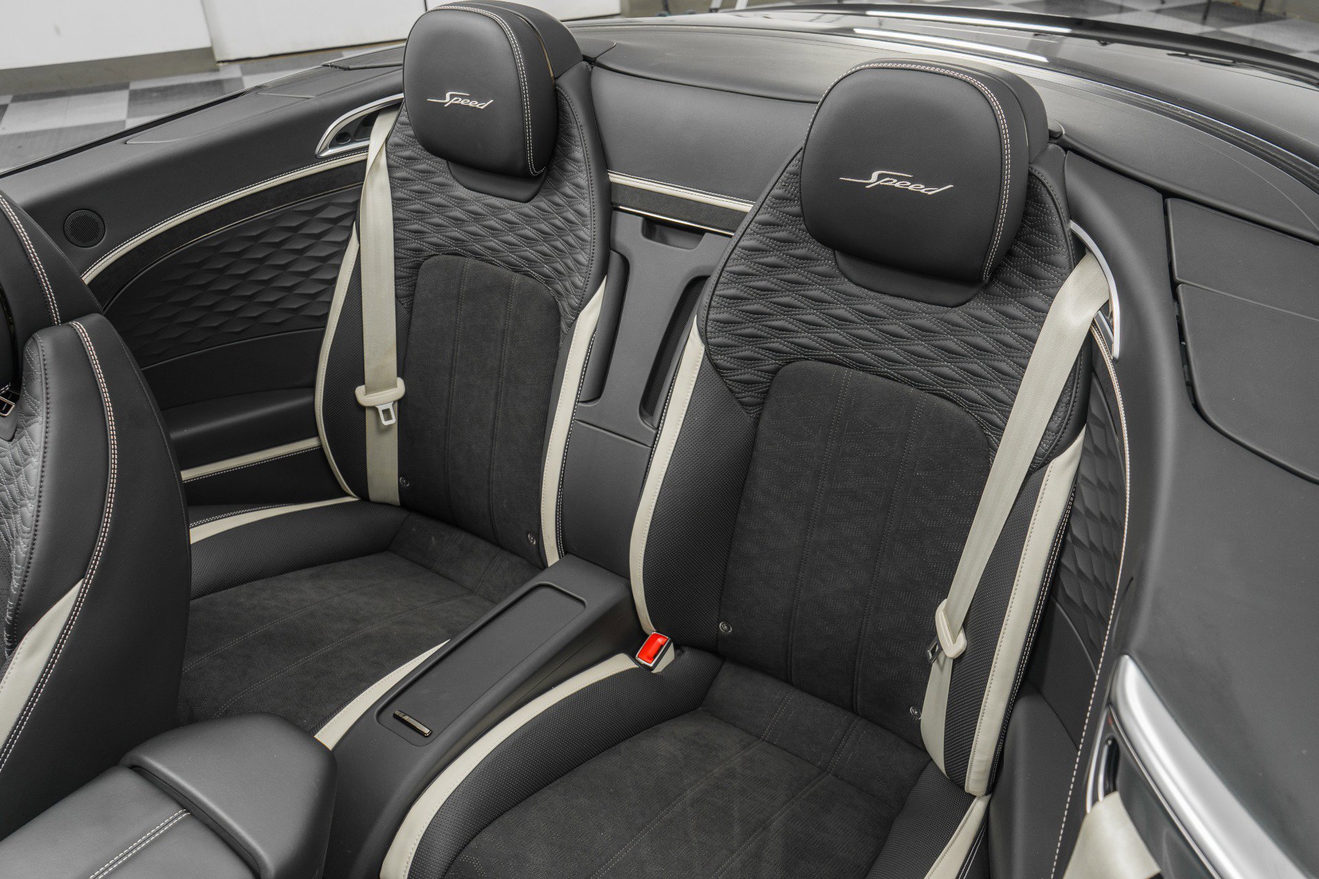 Used 2025 Bentley Continental GT Speed image 16