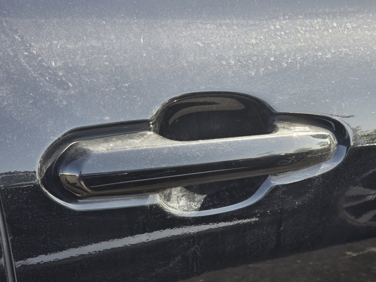 Used 2023 Toyota Highlander LE AWD/4WD image 18