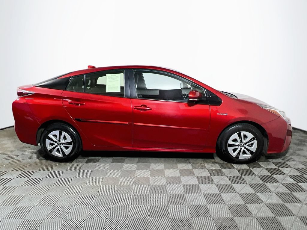 Used 2016 Toyota Prius Four w/ Advanced Technology Package FWD image 8