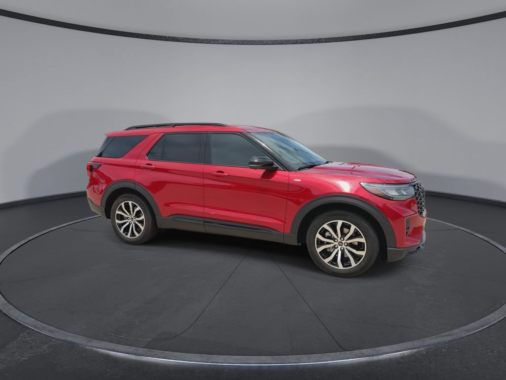 Used 2025 Ford Explorer ST-Line w/ Premium Package RWD image 2