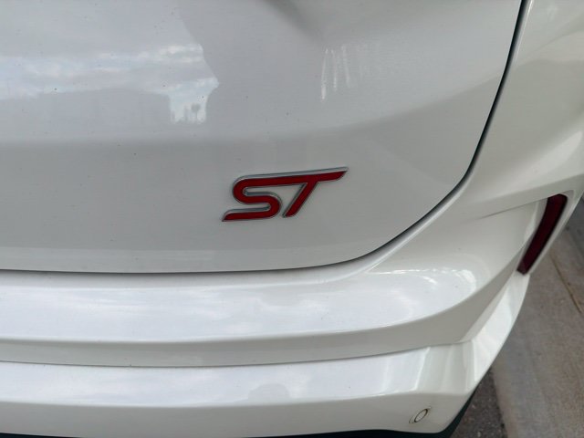Used 2021 Ford Edge ST w/ Equipment Group 401A AWD/4WD image 5