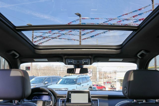 Used 2022 Chevrolet Tahoe RST w/ Luxury Package image 11