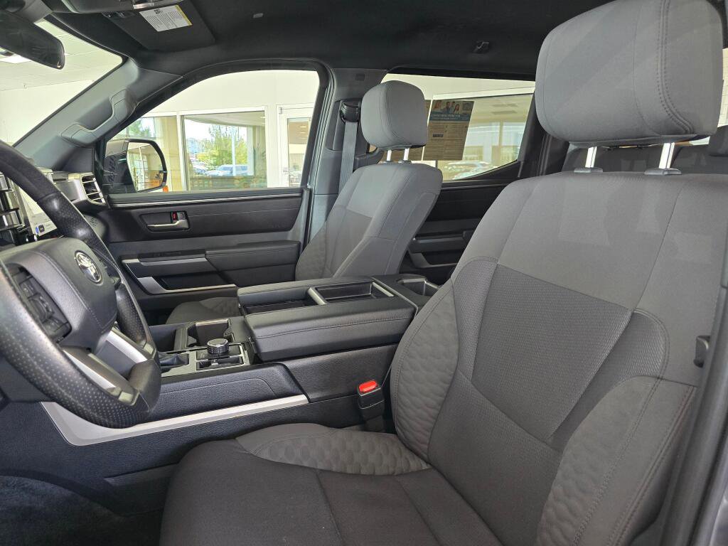 Used 2025 Toyota Tundra SR5 w/ SR5 Convenience Package AWD/4WD image 21