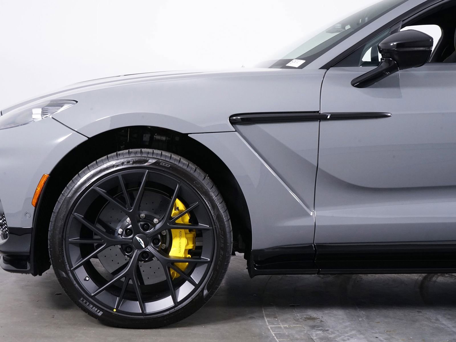 New 2026 Aston Martin DBX 707 image 11