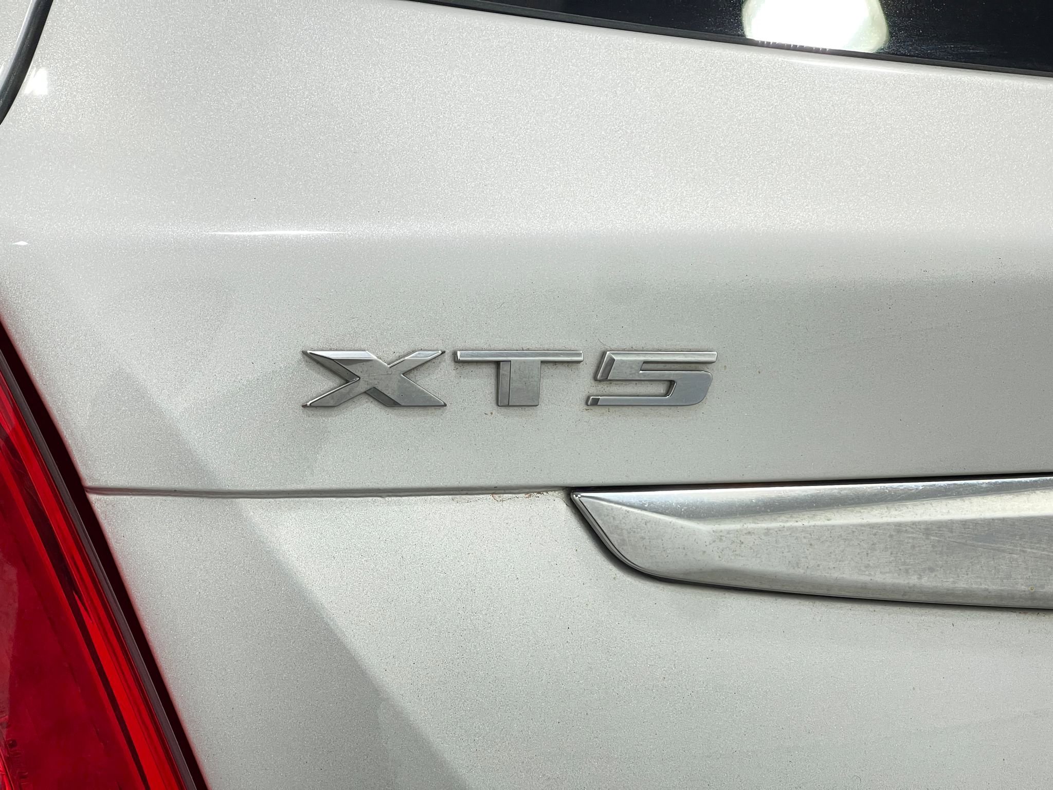 Used 2017 Cadillac XT5 Luxury image 38