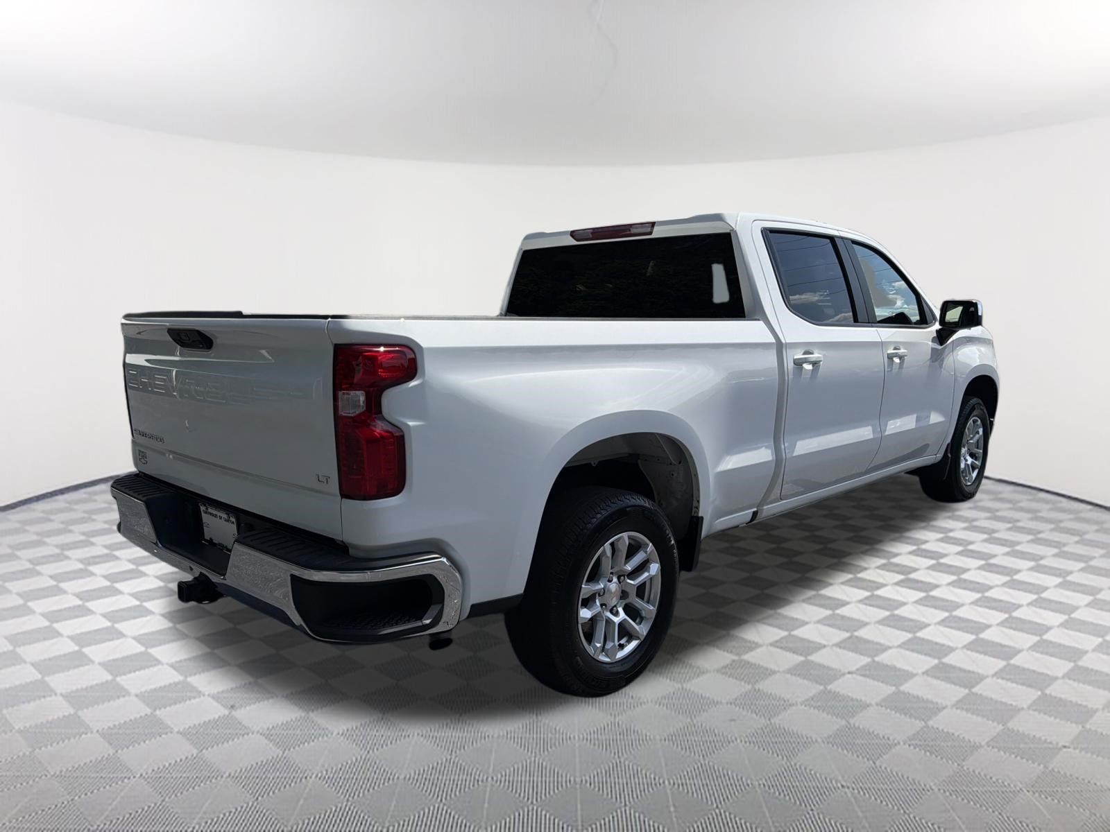 Used 2025 Chevrolet Silverado 1500 LT RWD image 5