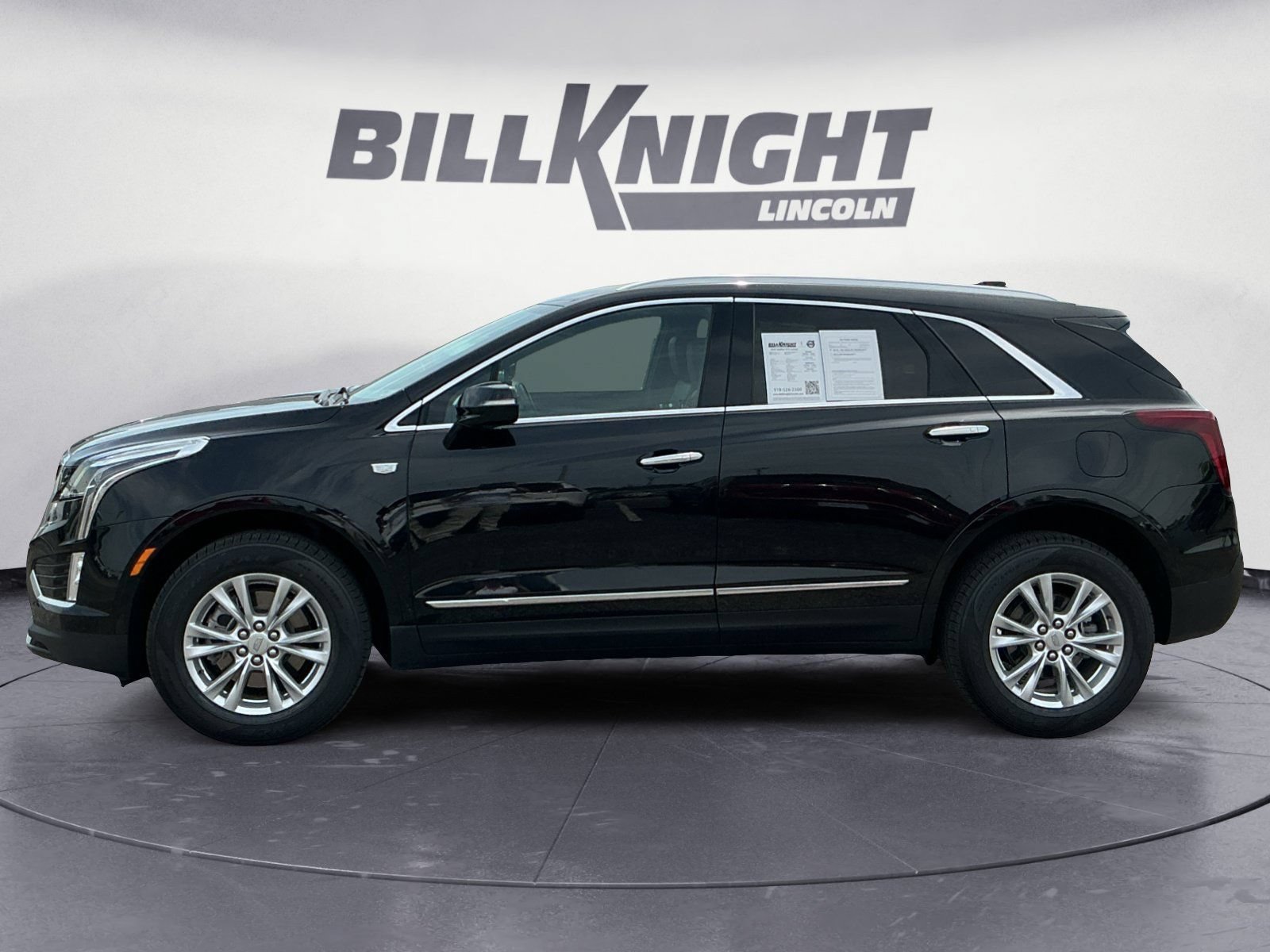 Used 2023 Cadillac XT5 Luxury FWD image 3