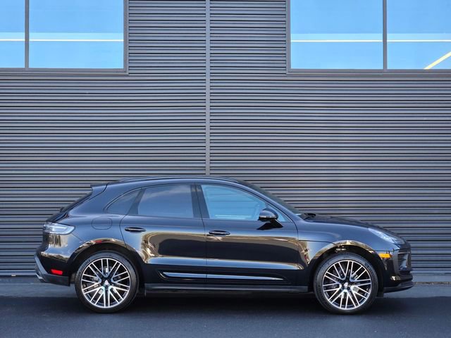 Used 2025 Porsche Macan image 8