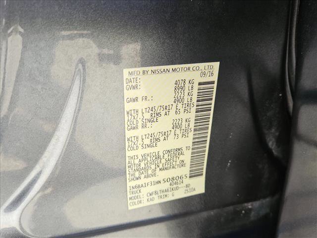 Used 2017 Nissan Titan SV image 23