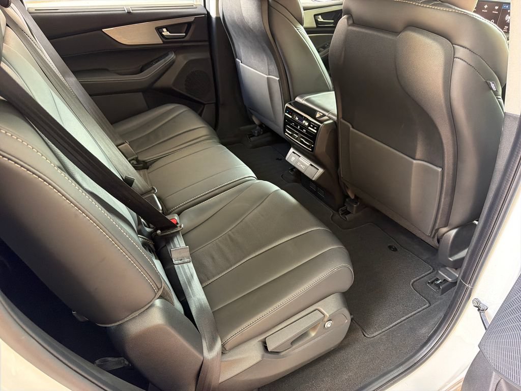 Used 2024 Acura MDX w/ Technology Package FWD image 32