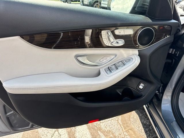 Used 2017 Mercedes-Benz C 300 4MATIC Sedan image 8