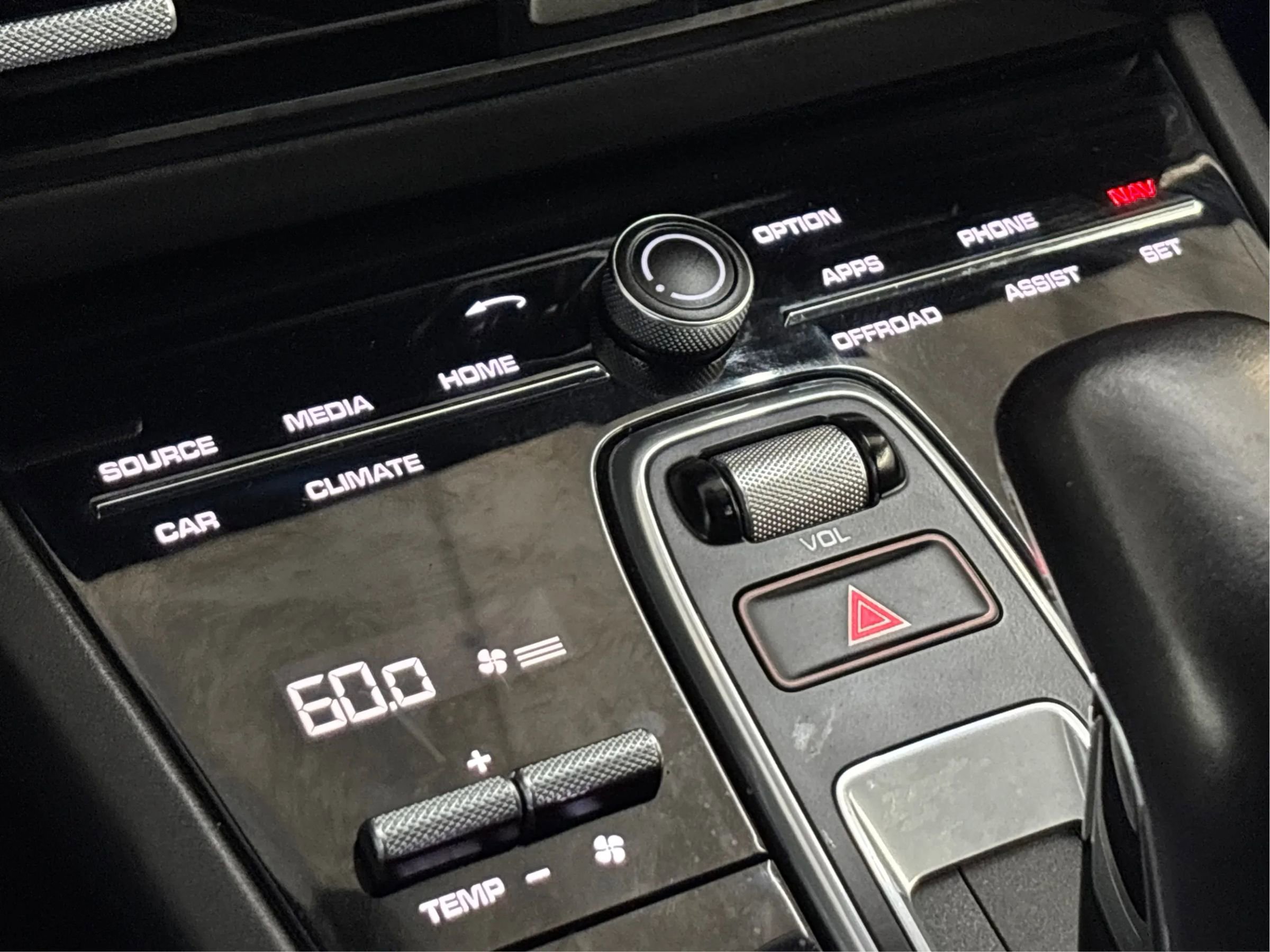 Used 2019 Porsche Cayenne S image 39