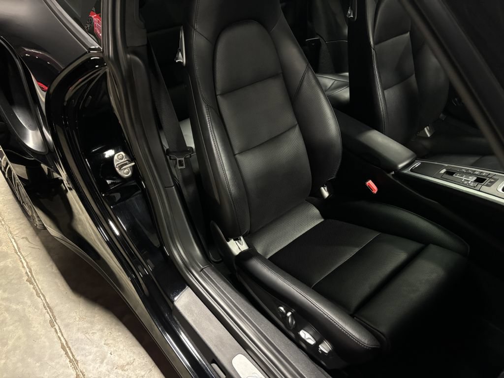 Used 2016 Porsche 911 Turbo AWD/4WD image 48