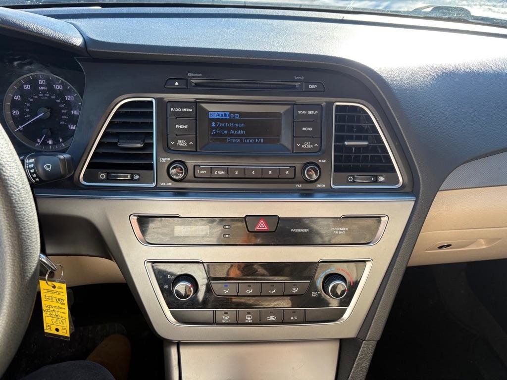 Used 2015 Hyundai Sonata SE FWD image 15