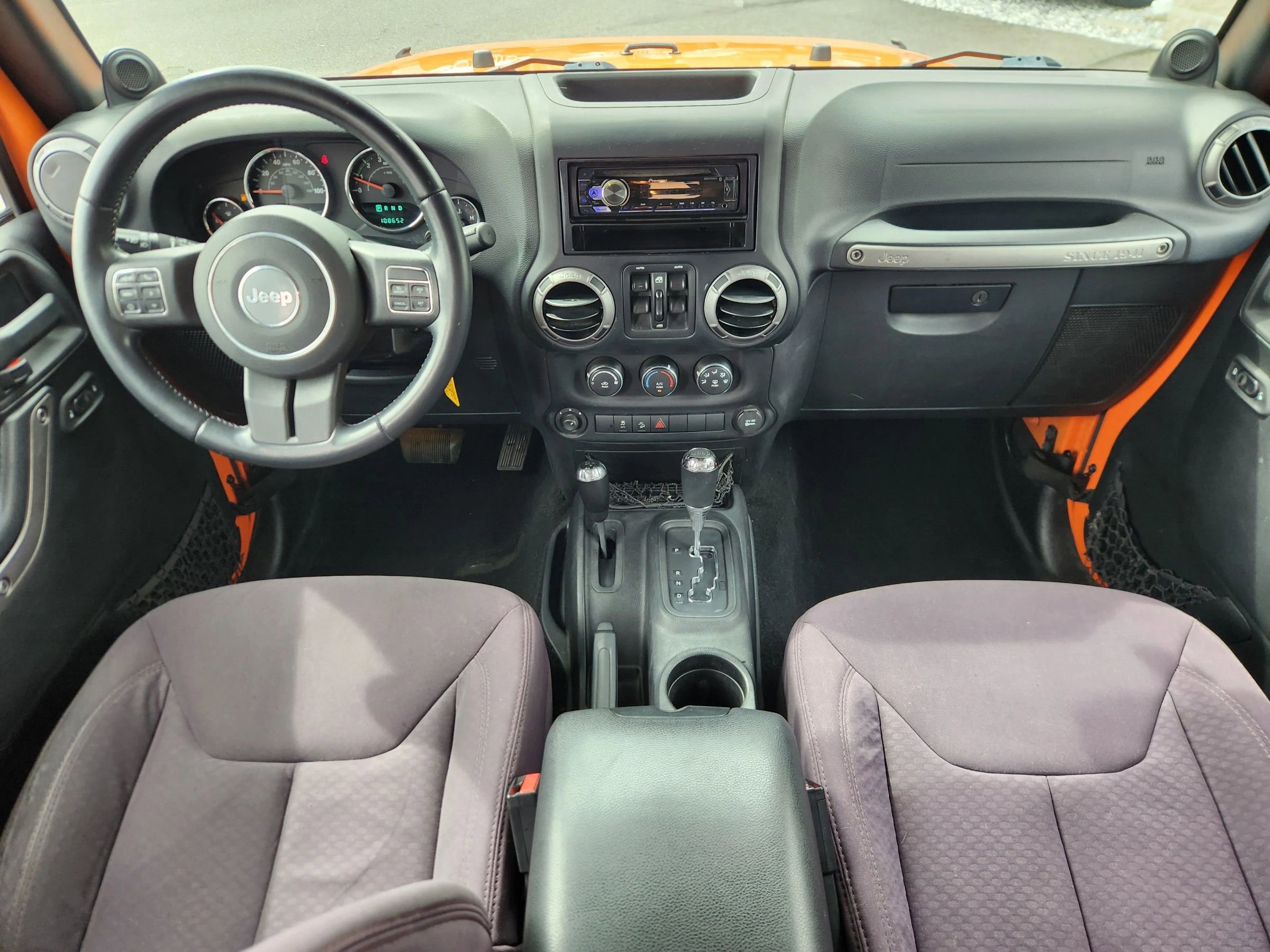 Used 2013 Jeep Wrangler Unlimited Sport AWD/4WD image 2
