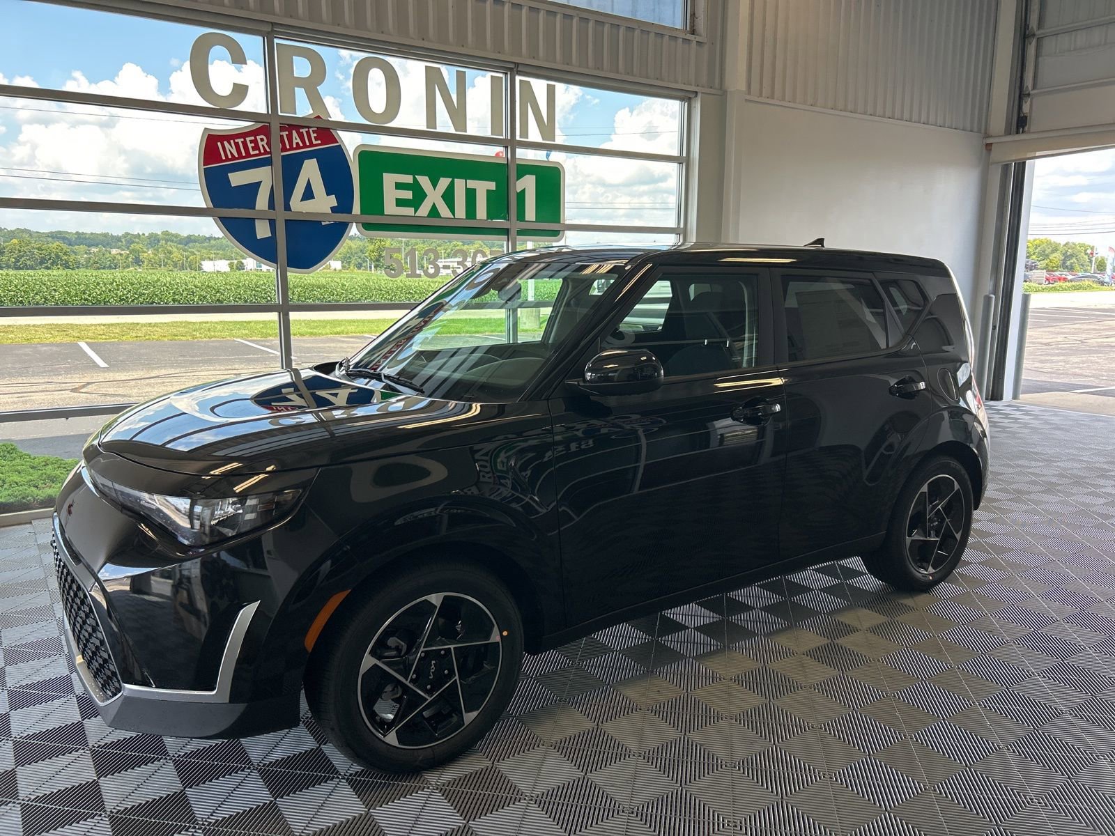 New 2025 Kia Soul EX image 3