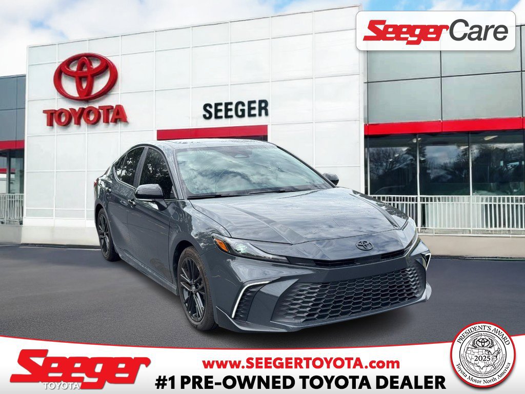 Used 2026 Toyota Camry SE w/ Multimedia Upgrade Package FWD image 1
