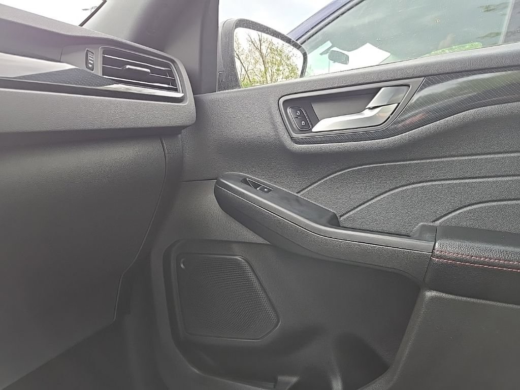 Used 2024 Ford Escape ST-Line AWD/4WD image 29