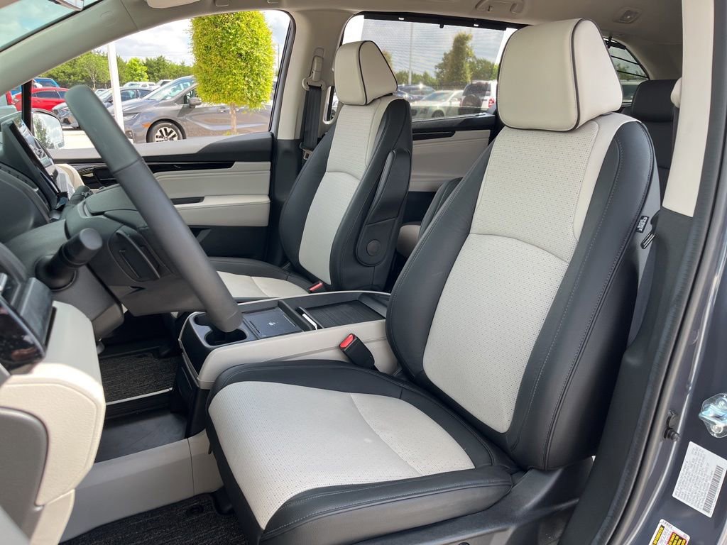 Certified 2026 Honda Odyssey Elite image 25