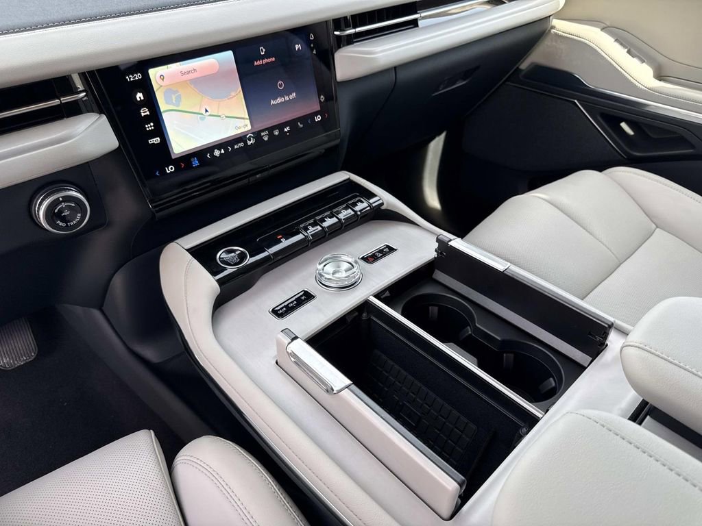 New 2026 Lincoln Navigator Reserve w/ Jet Appearance Package image 27