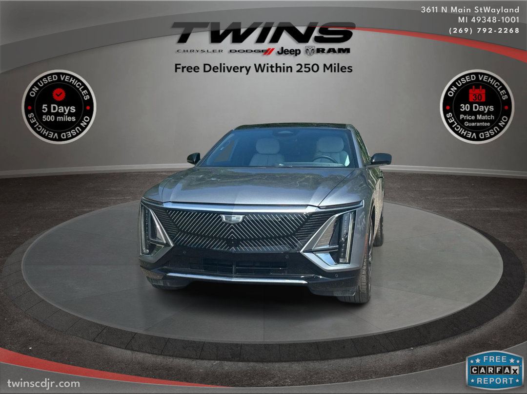 Used 2024 Cadillac Lyriq Luxury w/ LPO, Floor Liner Package image 10