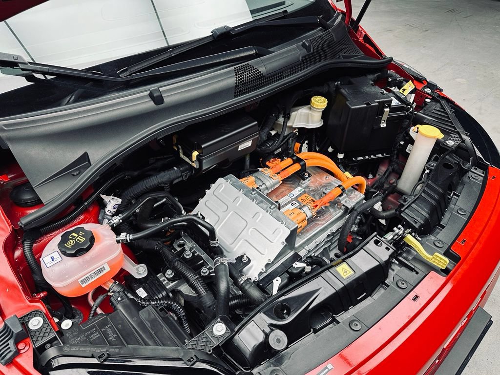 Used 2024 FIAT 500 e (RED) FWD image 32