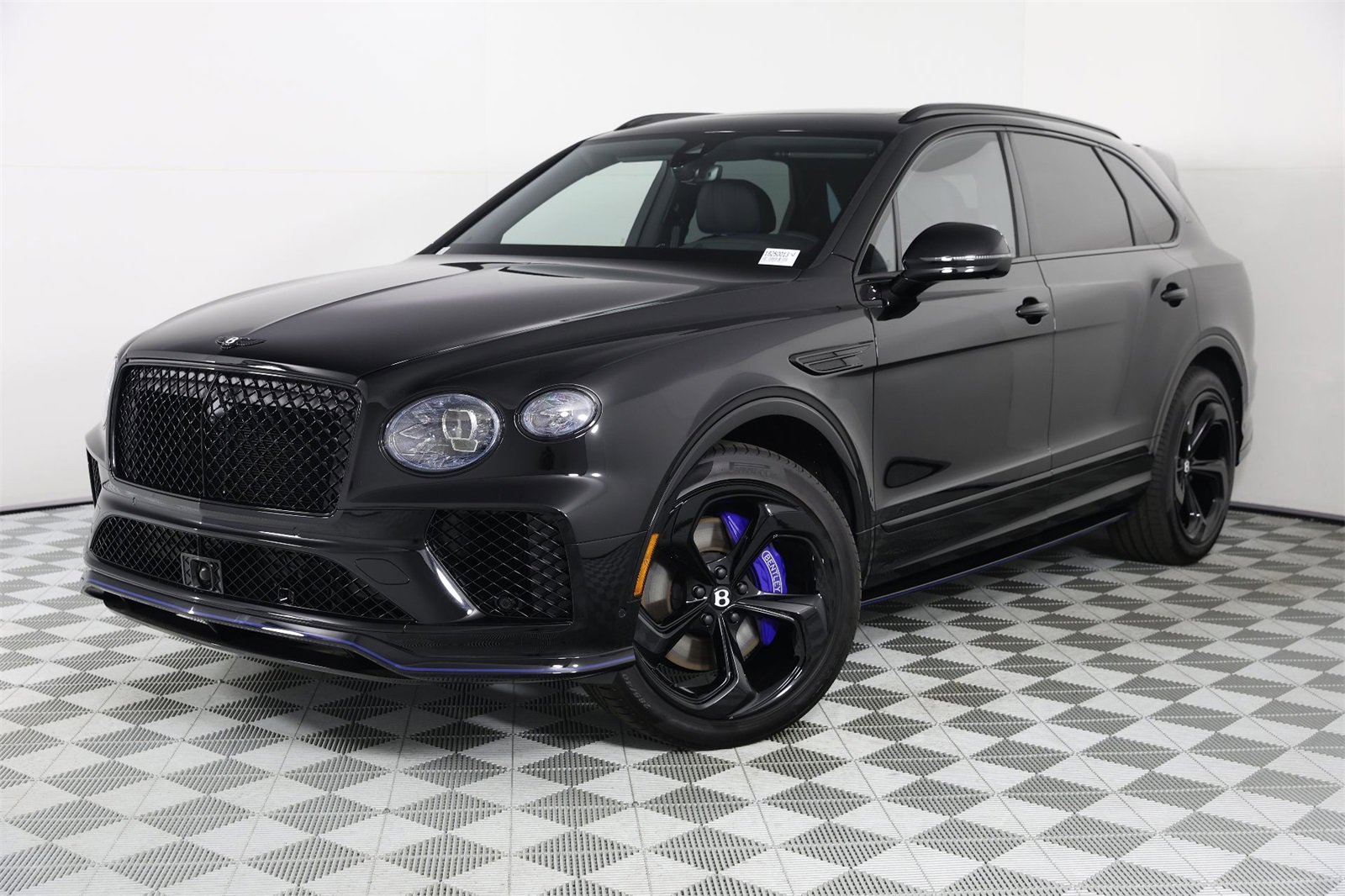 New 2025 Bentley Bentayga image 43