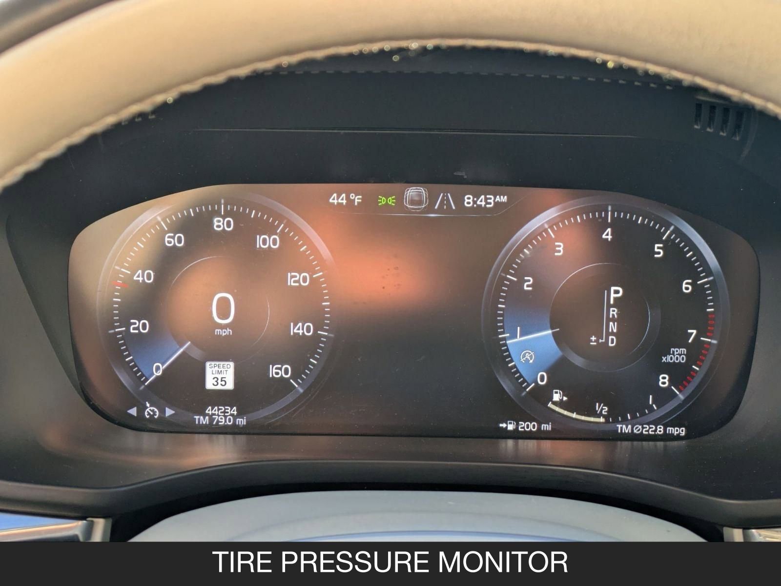 Used 2021 Volvo XC60 T5 Momentum image 19