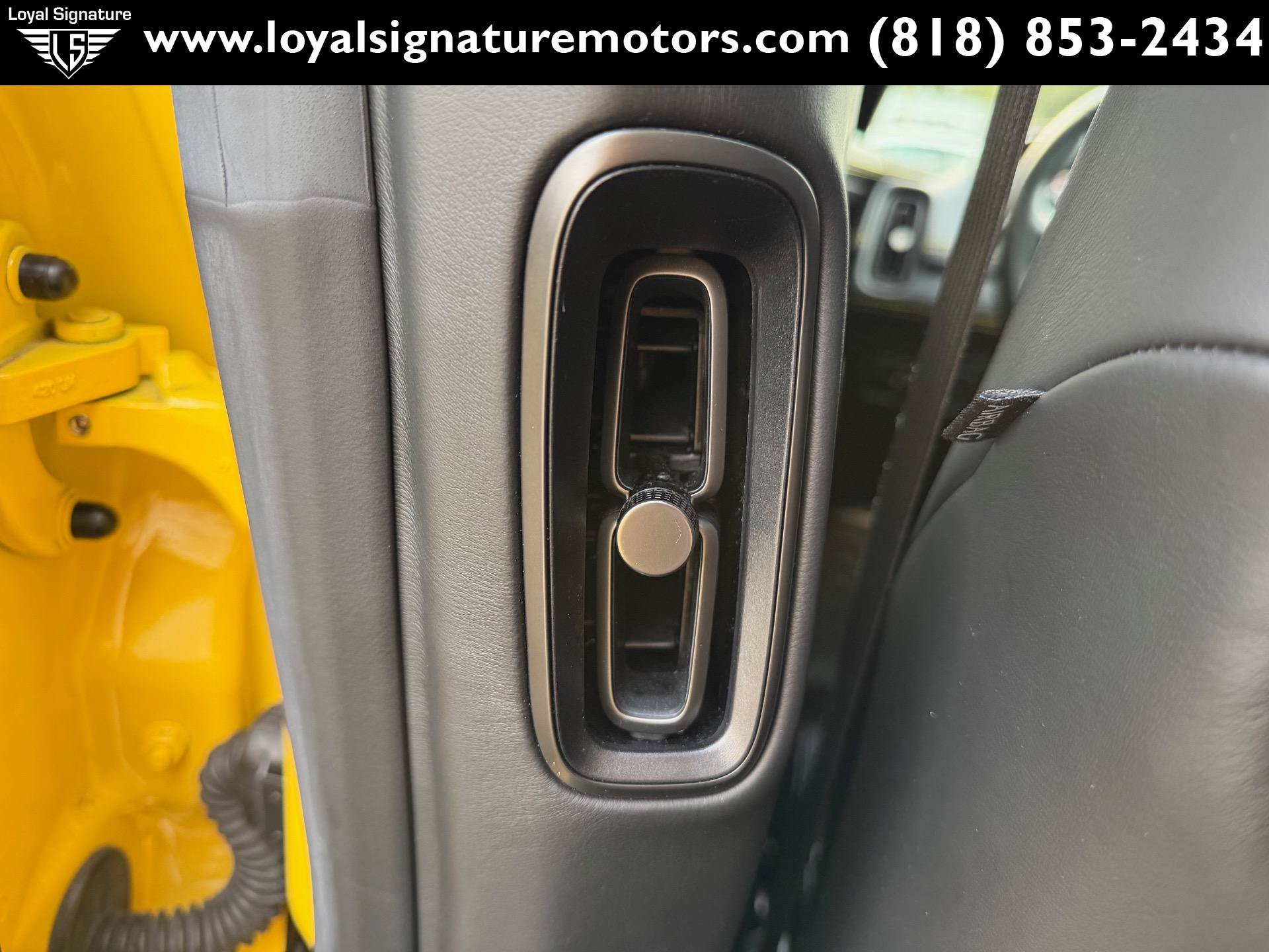 Used 2021 Aston Martin DBX AWD/4WD image 20