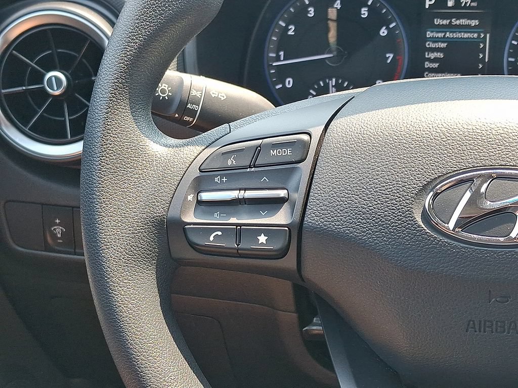 Used 2023 Hyundai Kona SE w/ Cargo Package AWD/4WD image 9