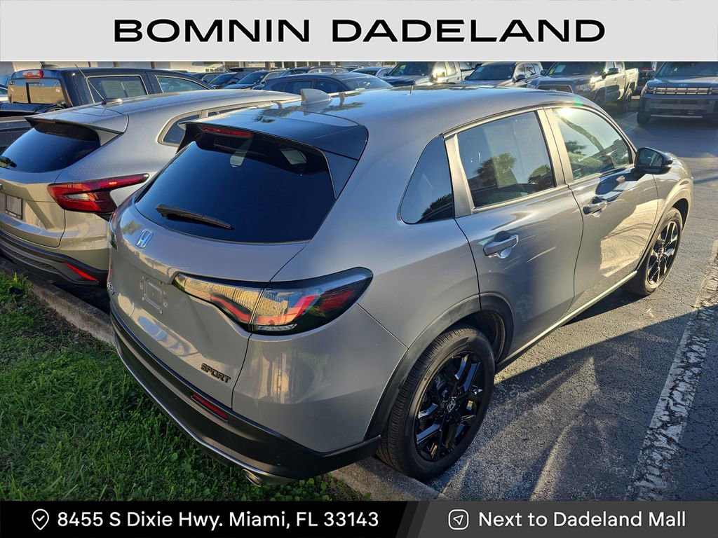 Used 2024 Honda HR-V Sport image 4