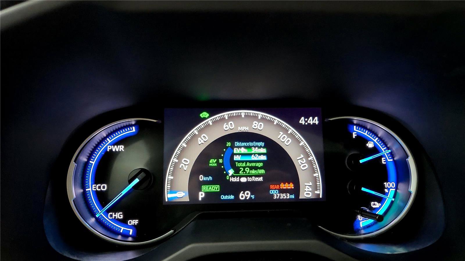 Certified 2021 Toyota RAV4 SE w/ Weather & Moonroof Package image 37